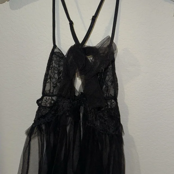 Elegant Black Lace Nightgown